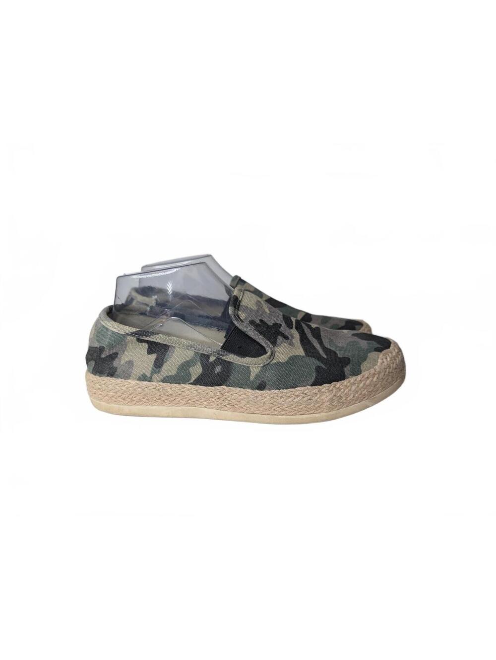 Esprit Erika Women's Camouflage Canvas Slip-On Espadrilles Size 7.5‎